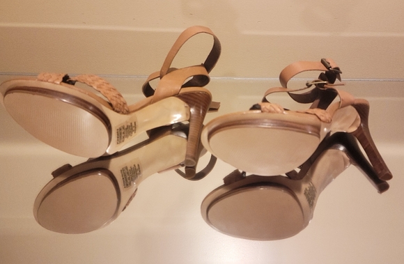 Sandals - Picture 3 of 4